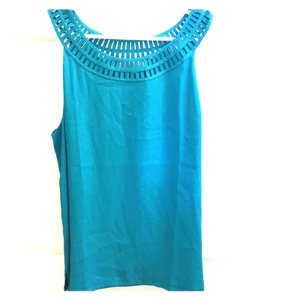 NWOT Loft sleeveless blouse